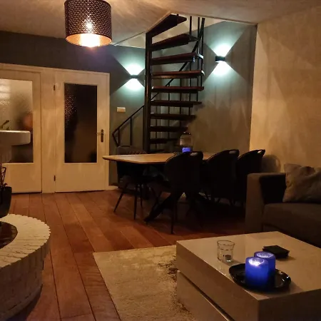 Holiday home Cosy & Modern 3 Bedroom House Close To The