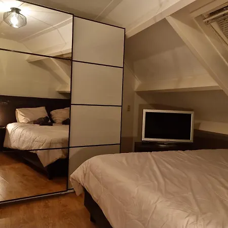 Cosy & Modern 3 Bedroom House Close To The *